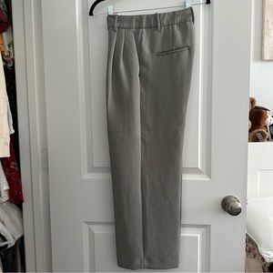 Aritzia Wilfred Effortless Wideleg Pants in Short in size 4 in Light Grey